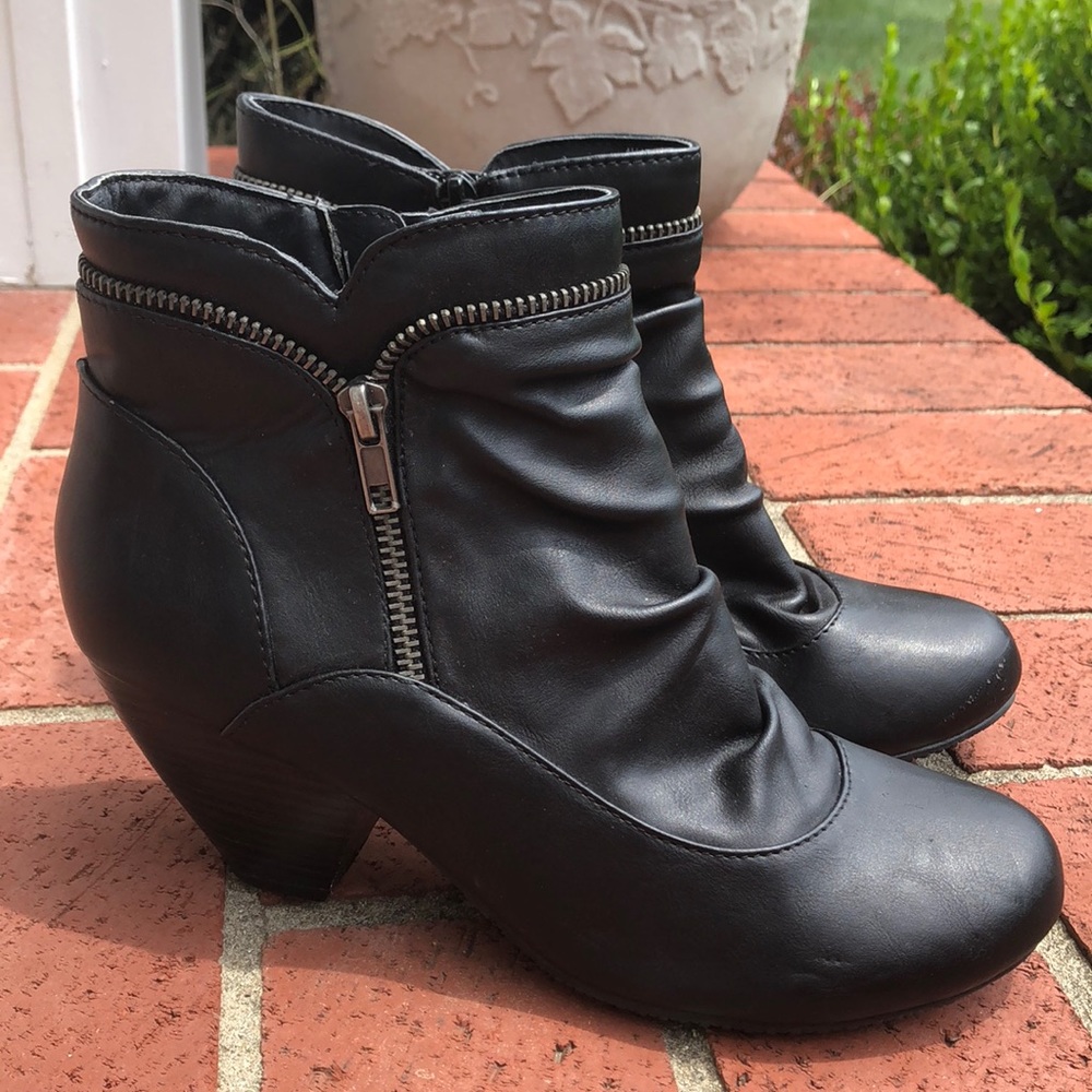 Black heeled booties